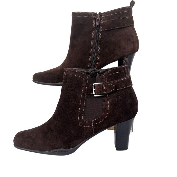 AEROSOLES Chocolate Brown Cinteresting Suede‎ Leather Ankle Zip Bootie Size 8 - Picture 1 of 5